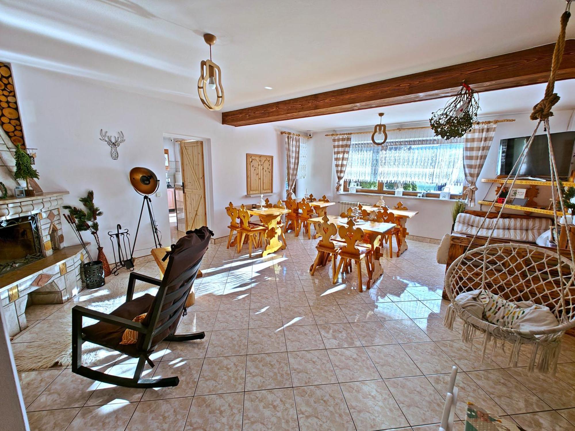 Villa Bukovinka: Forest Retreat with Ski Lifts and Thermal Baths Bukowina Tatrzanska Exterior photo